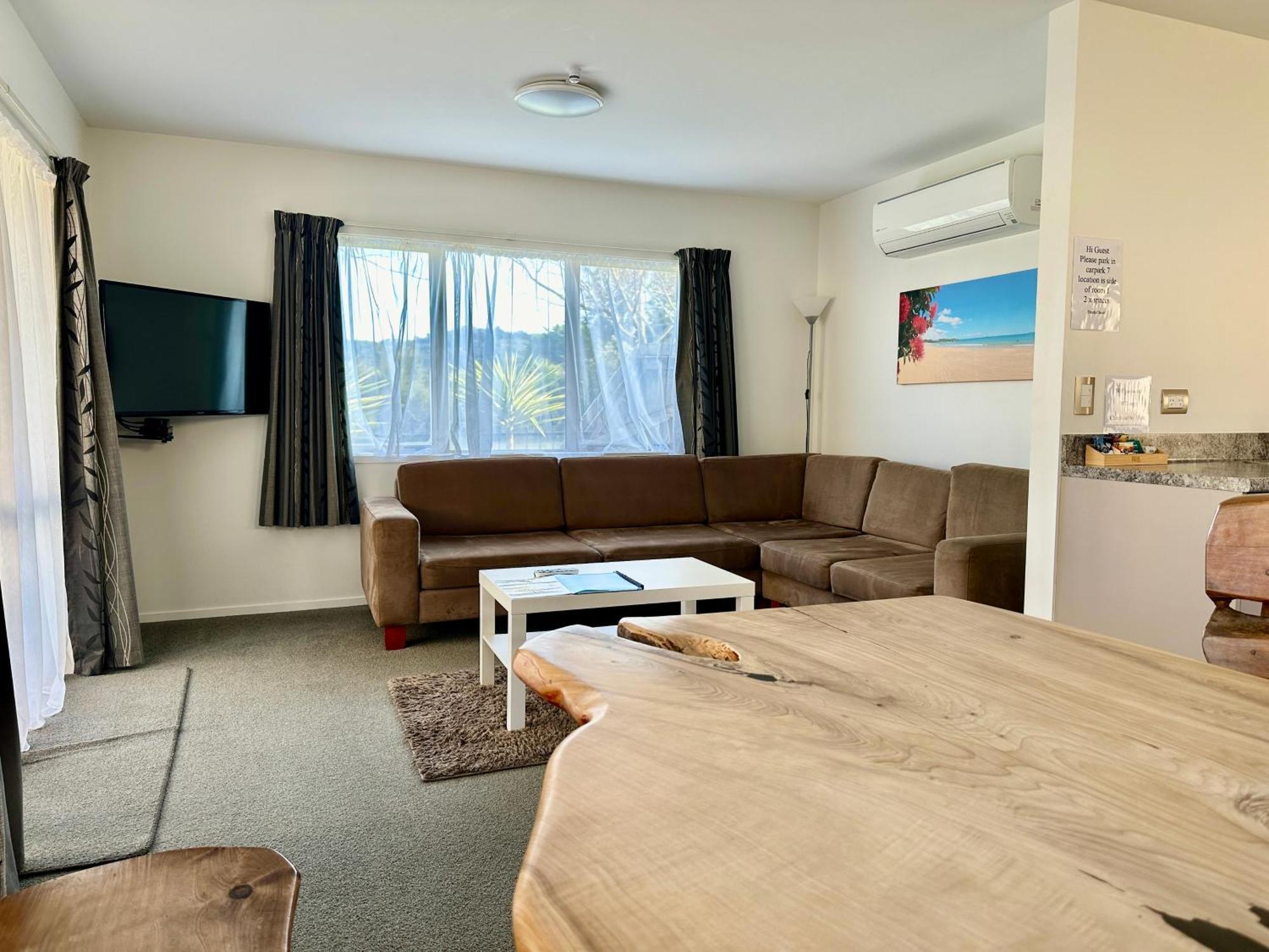 The Olive Motel Coromandel Экстерьер фото