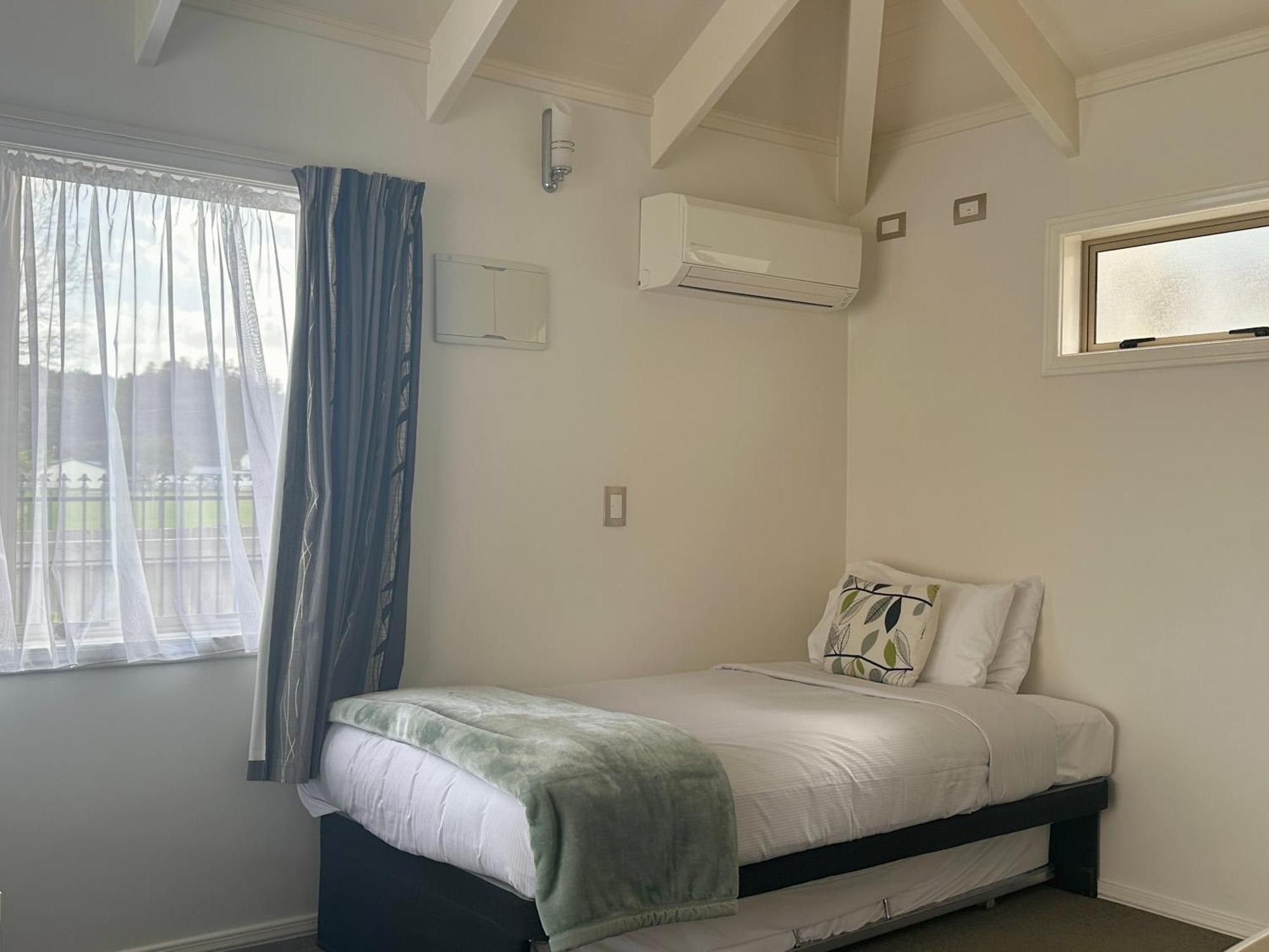 The Olive Motel Coromandel Экстерьер фото