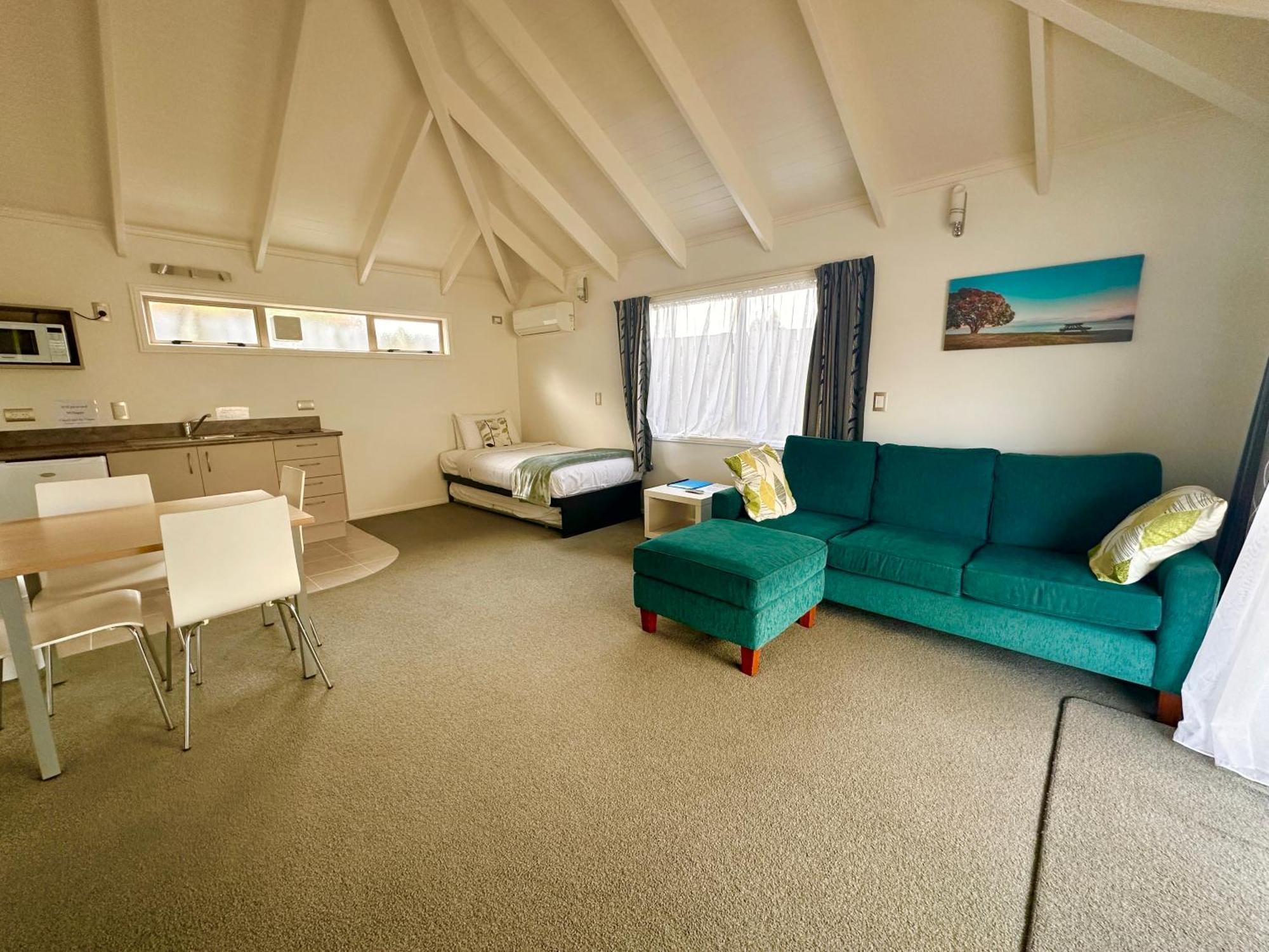 The Olive Motel Coromandel Экстерьер фото