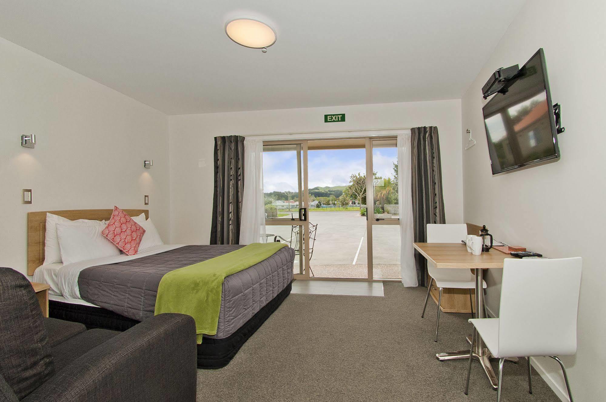 The Olive Motel Coromandel Экстерьер фото