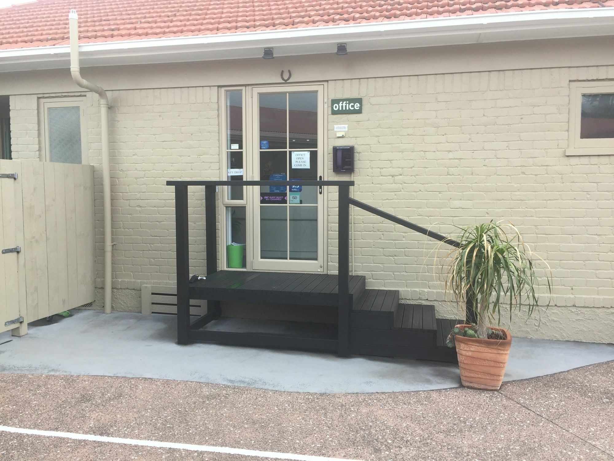 The Olive Motel Coromandel Экстерьер фото